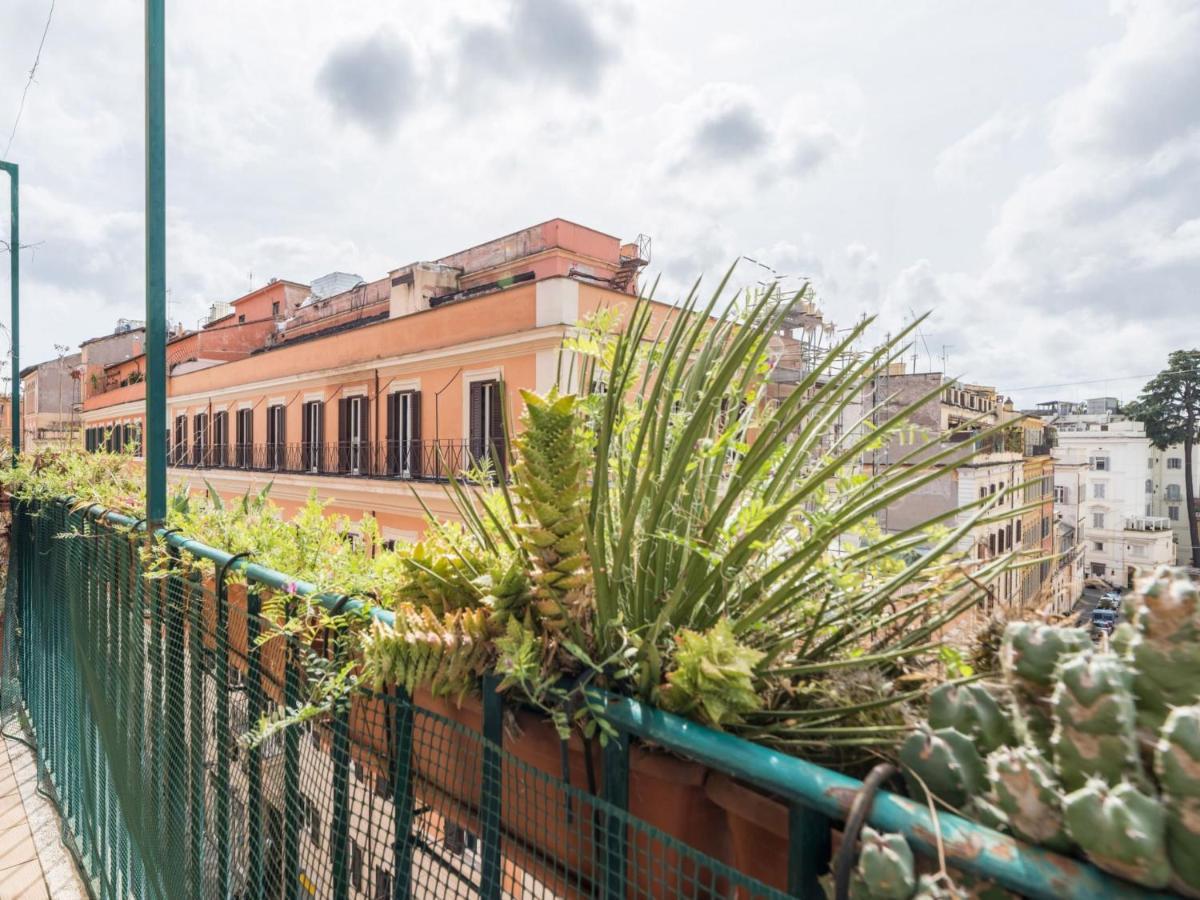 The Best Rent - Elegant Three-Bedroom Apartment A Few Steps From Fontana Di Trevi Eksteriør bilde