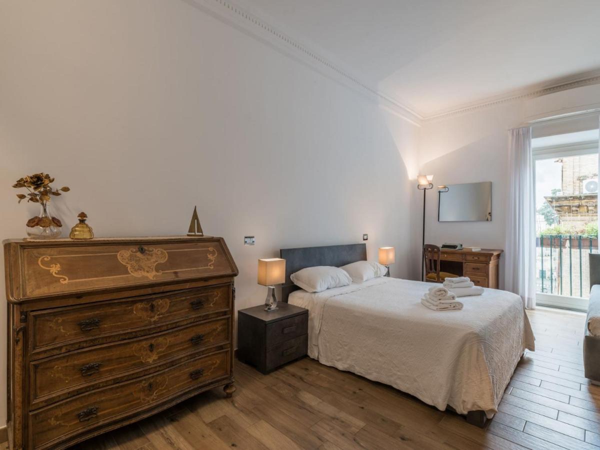 The Best Rent - Elegant Three-Bedroom Apartment A Few Steps From Fontana Di Trevi Eksteriør bilde