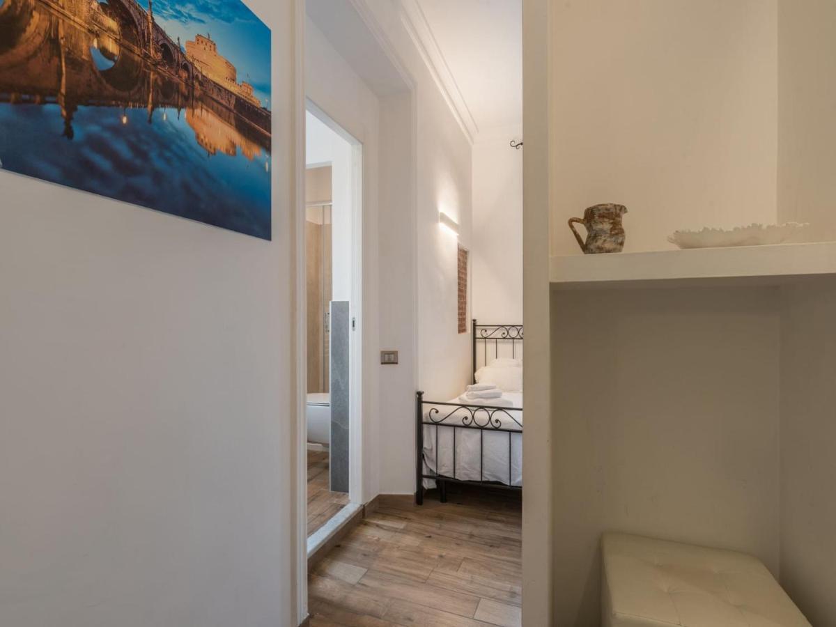 The Best Rent - Elegant Three-Bedroom Apartment A Few Steps From Fontana Di Trevi Eksteriør bilde