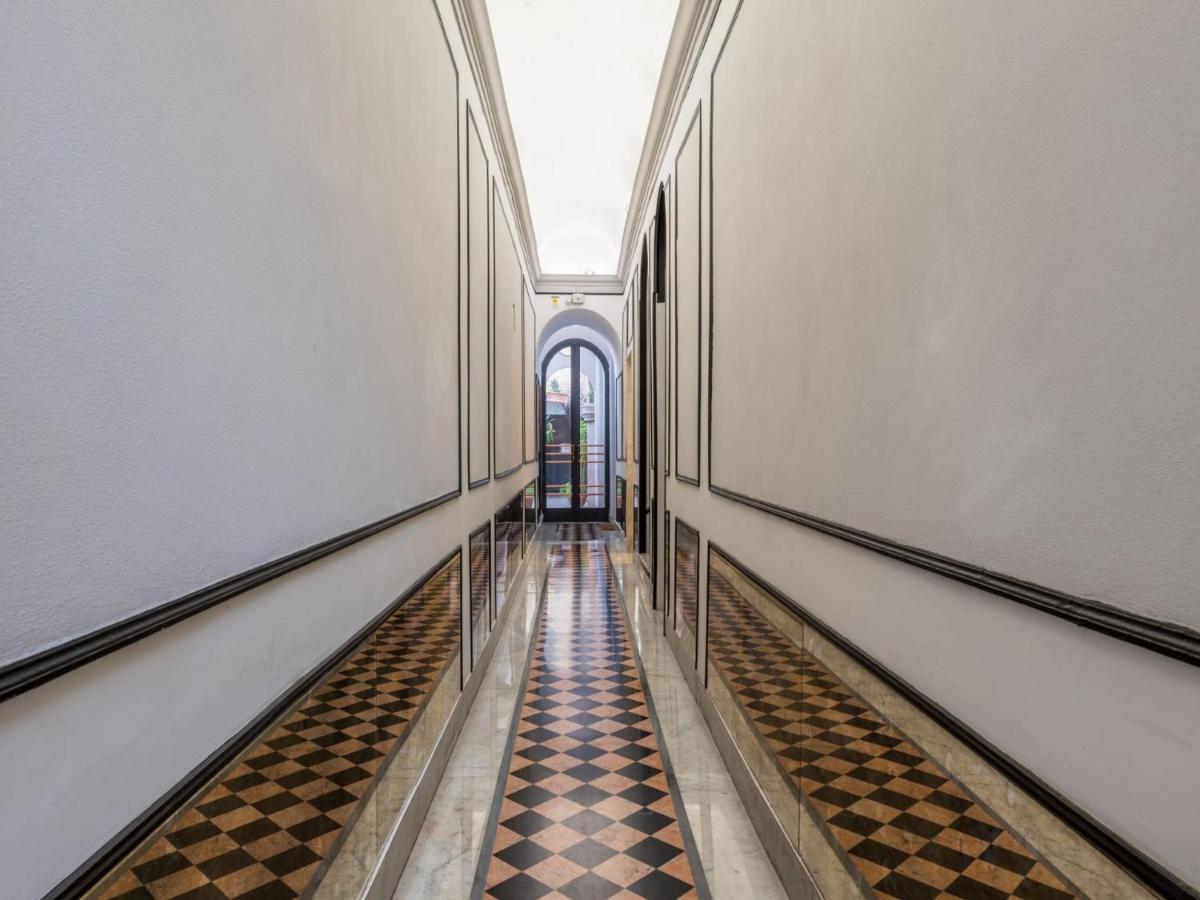 The Best Rent - Elegant Three-Bedroom Apartment A Few Steps From Fontana Di Trevi Eksteriør bilde