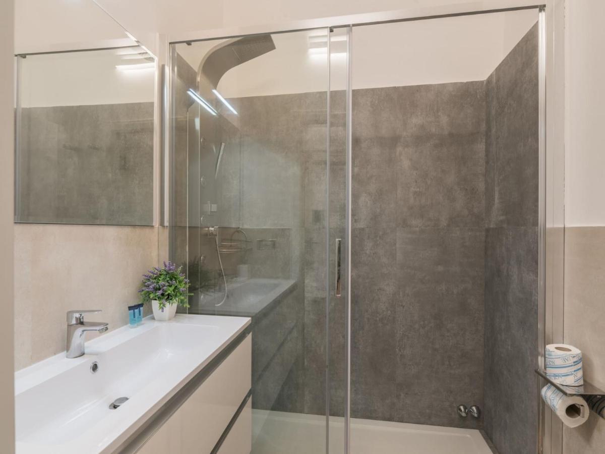 The Best Rent - Elegant Three-Bedroom Apartment A Few Steps From Fontana Di Trevi Eksteriør bilde