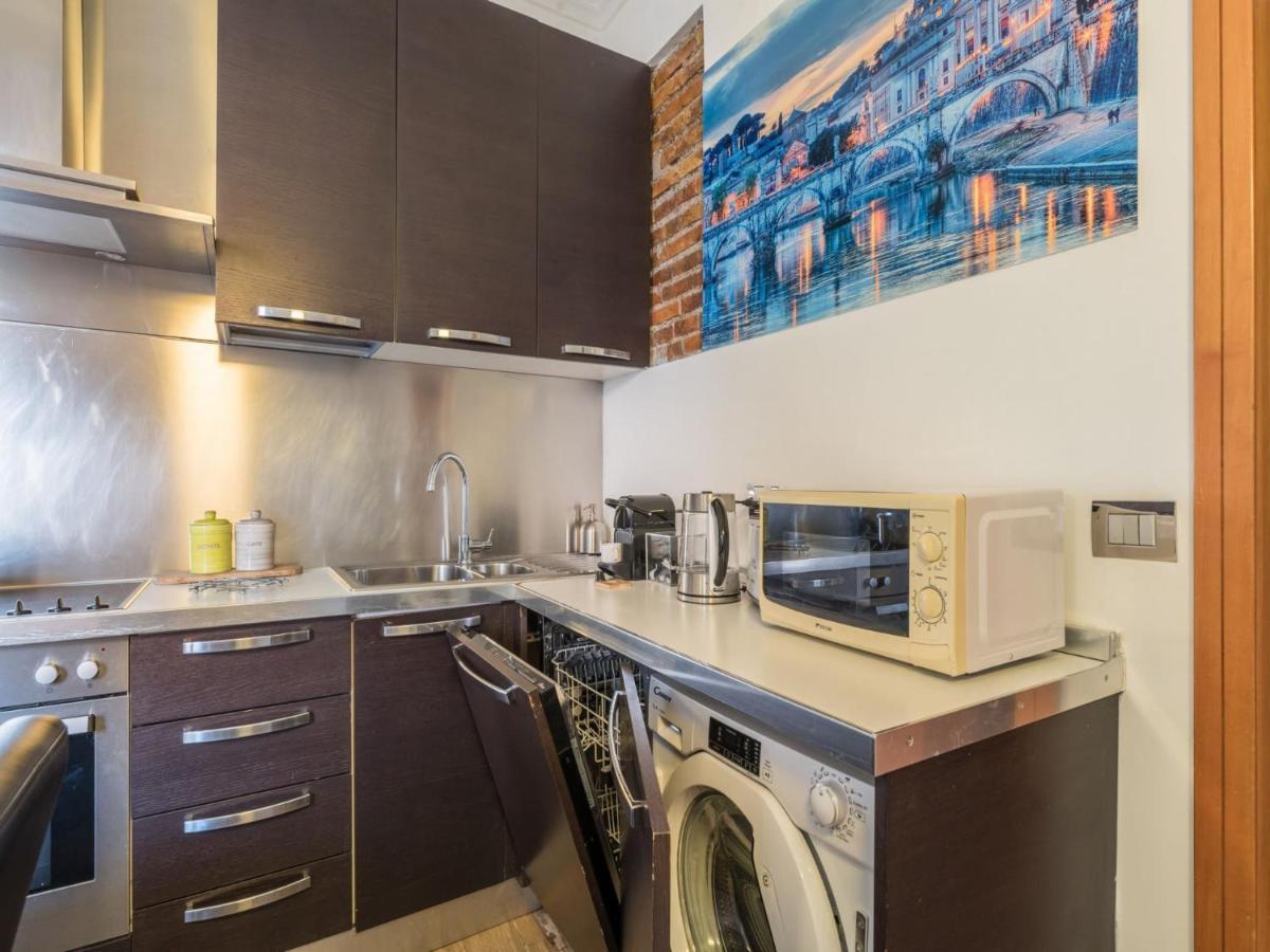 The Best Rent - Elegant Three-Bedroom Apartment A Few Steps From Fontana Di Trevi Eksteriør bilde